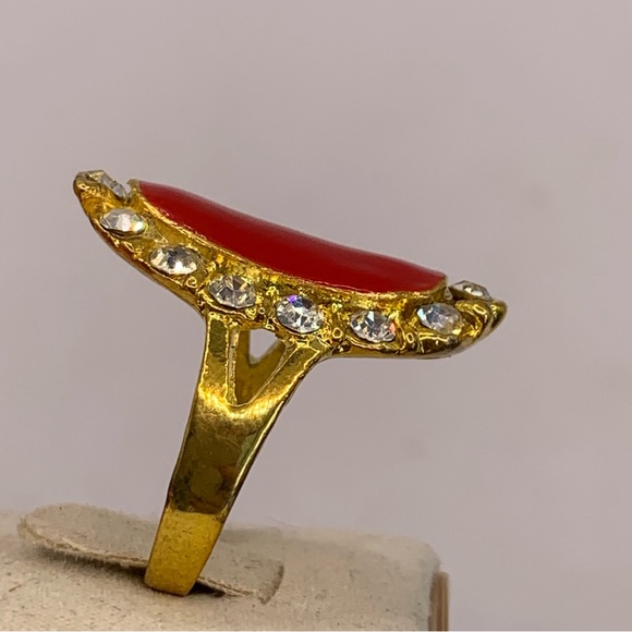 Gold plated NEW red enamel and rhinestone wide oval statement ring size 8 - Picture 8 of 9